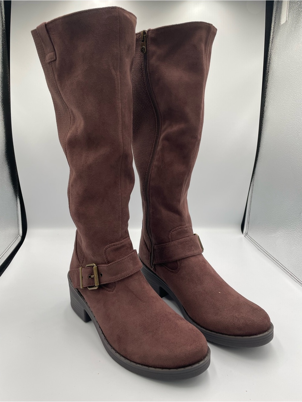 BZees Oakland Tall Shaft Boot Burgundy  Size 9.5